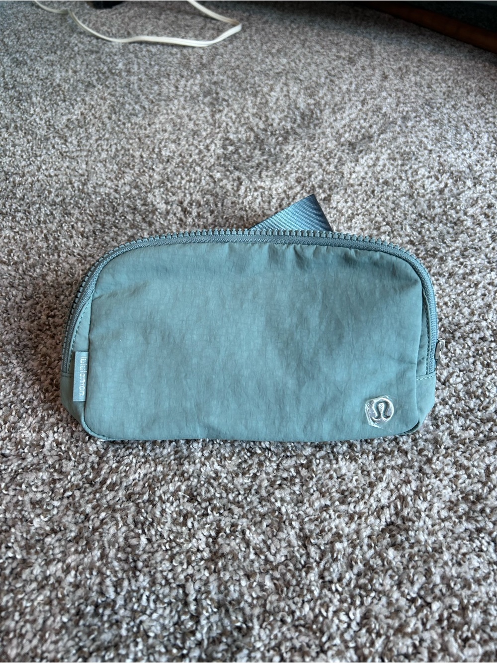 Lululemon Everywhere Belt Bag